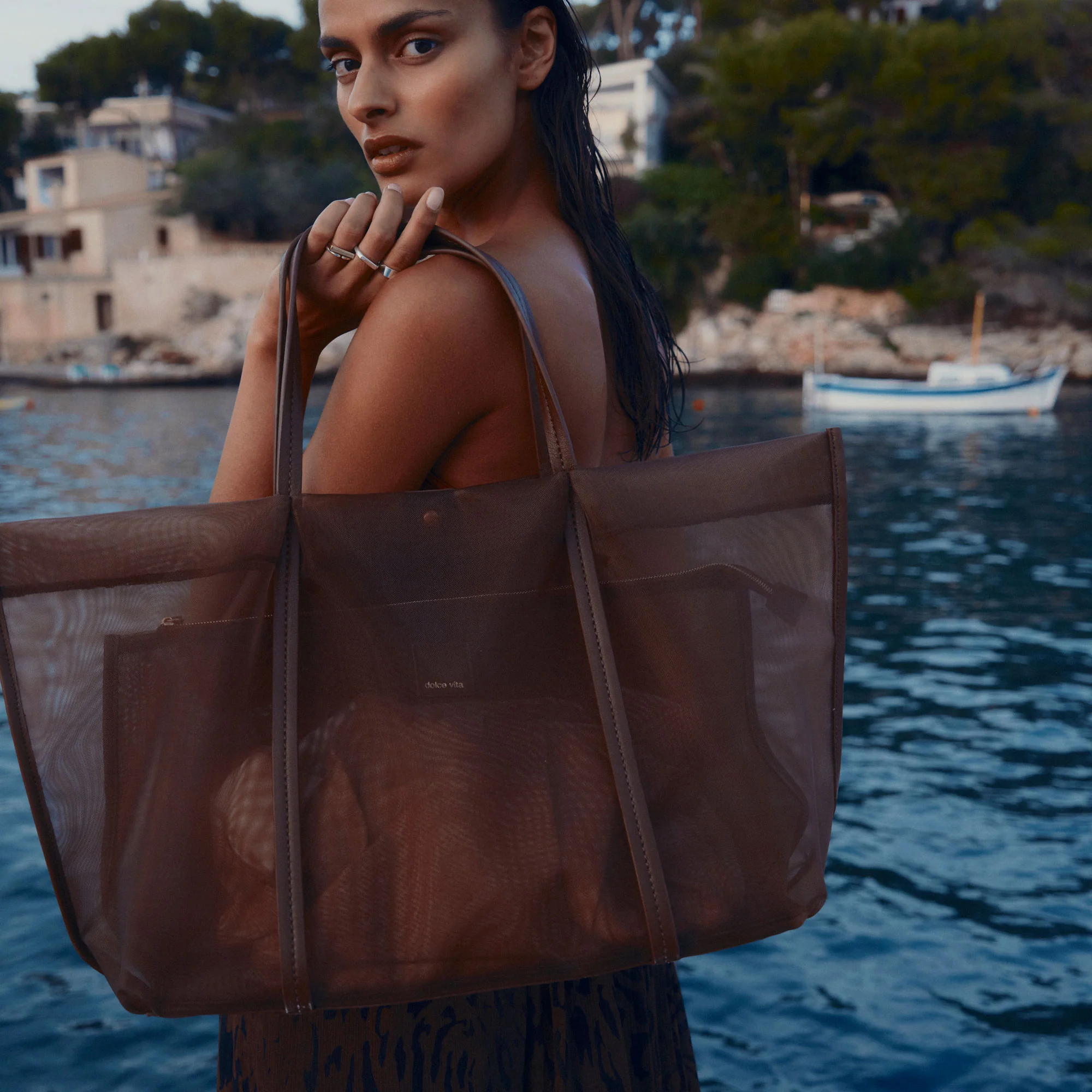 AISLIN TOTE CHOCOLATE MESH - Image 2