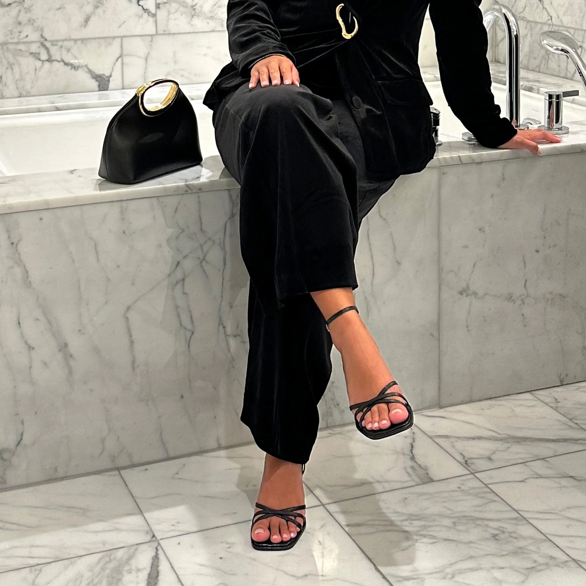 MANJI HEELS MIDNIGHT PATENT LEATHER - Image 6