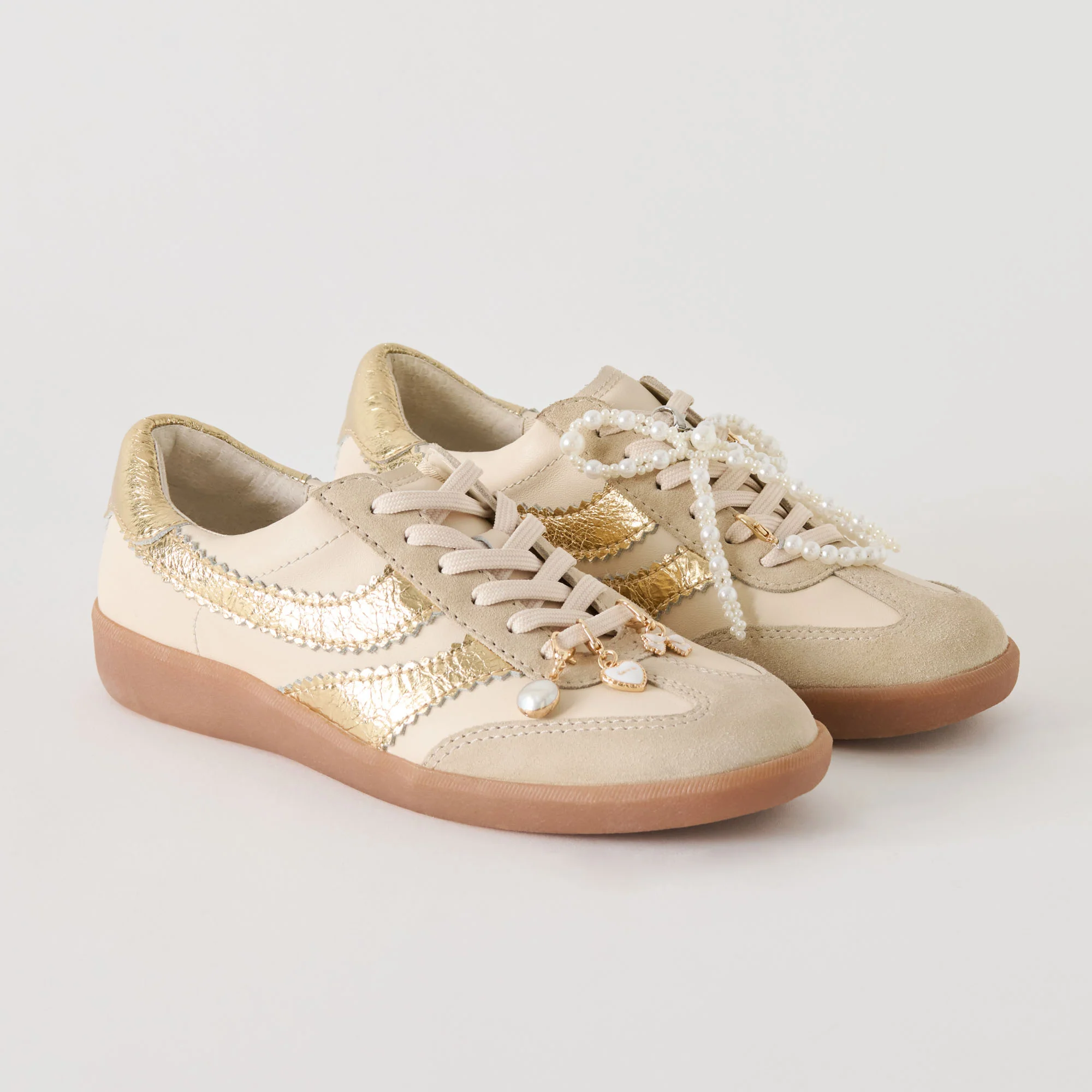 MERIT SNEAKERS WHITE GOLD LEATHER + PEARL CHARM BUNDLE - Image 5