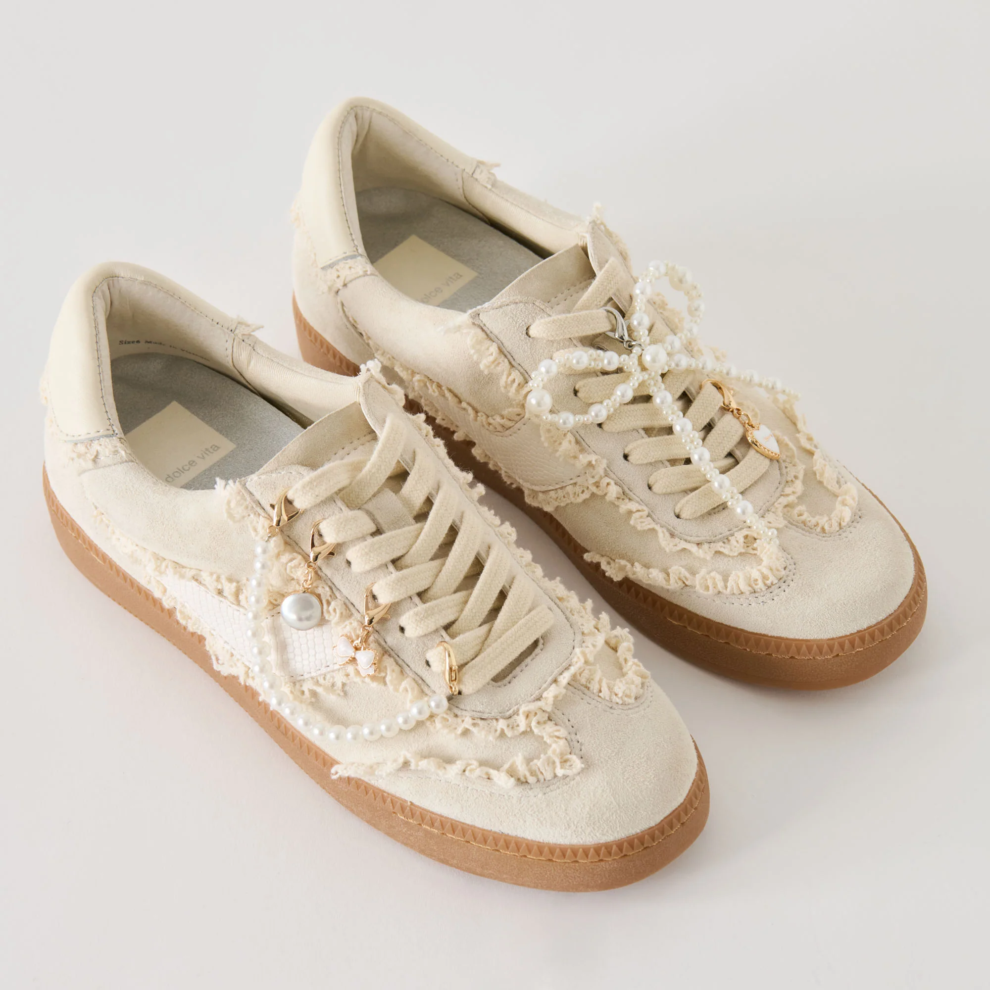 NOTICE LACE SNEAKERS IVORY SUEDE + PEARL CHARM BUNDLE - Image 4